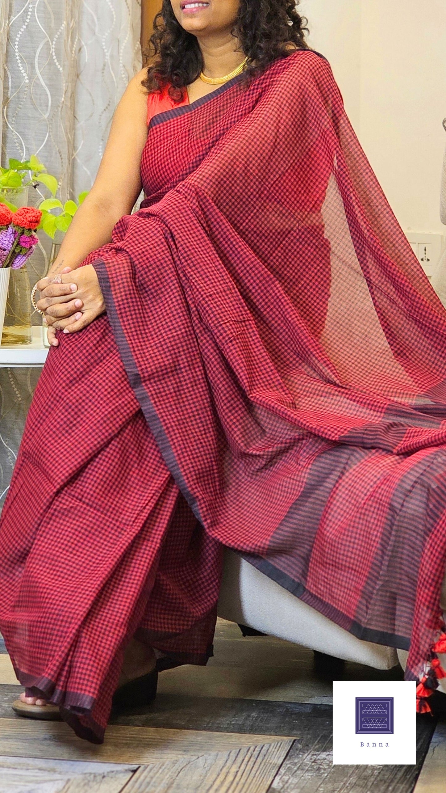 Soft Mul Cotton Checkered saree - Black and Red