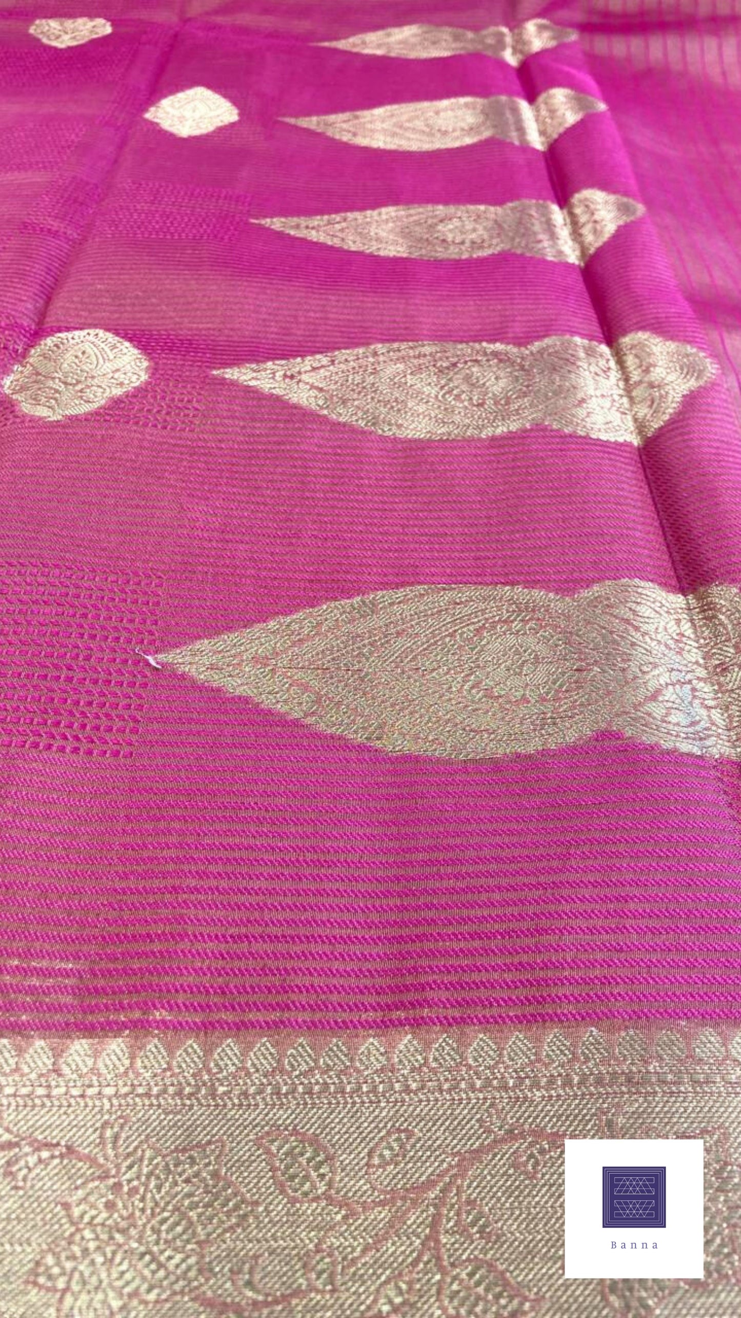 Tissue with thread weaving - Pink