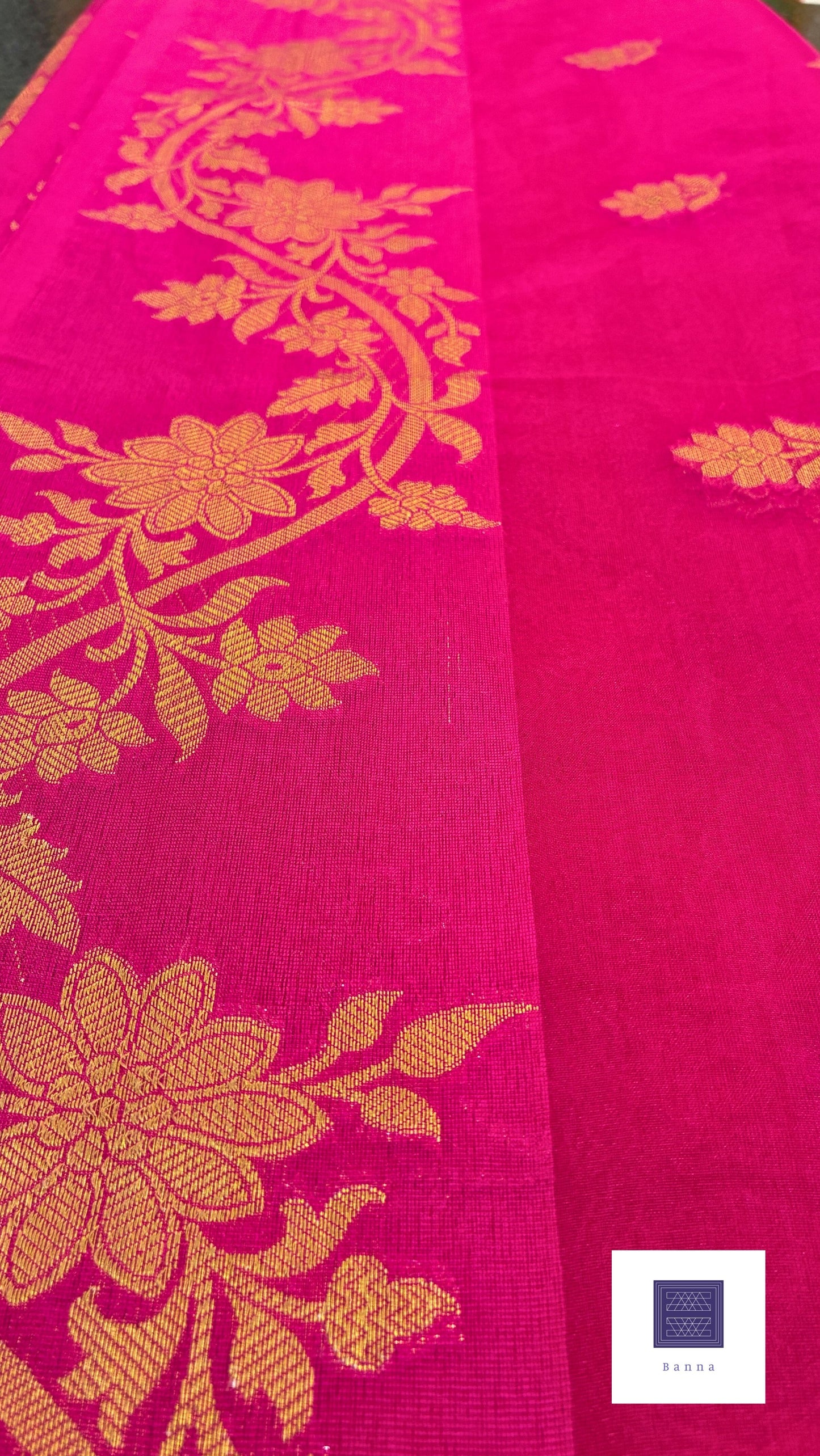 Traditional Banarasi Weaving in Organza - Pink