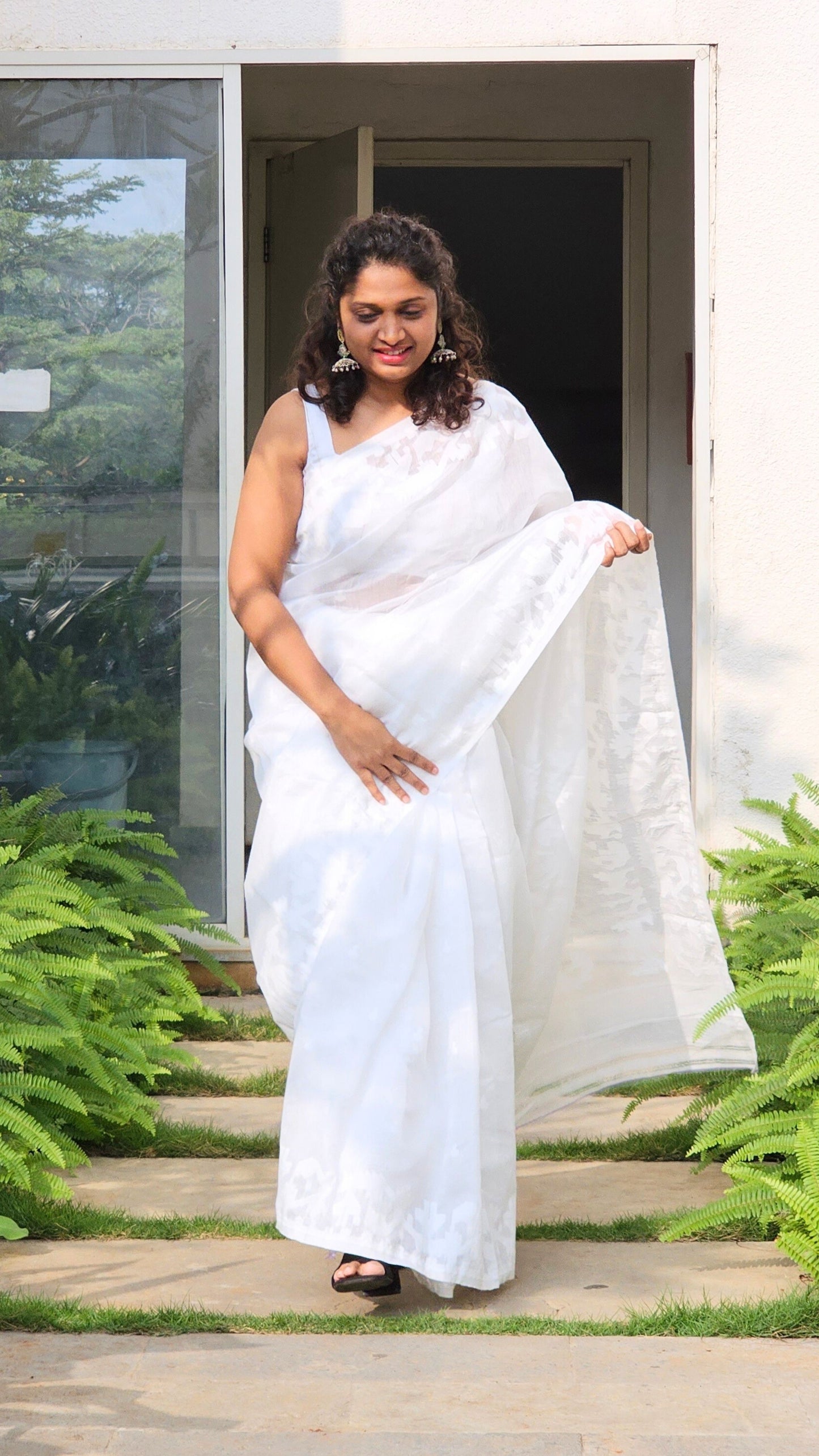 Cotton Jamdani Saree - White