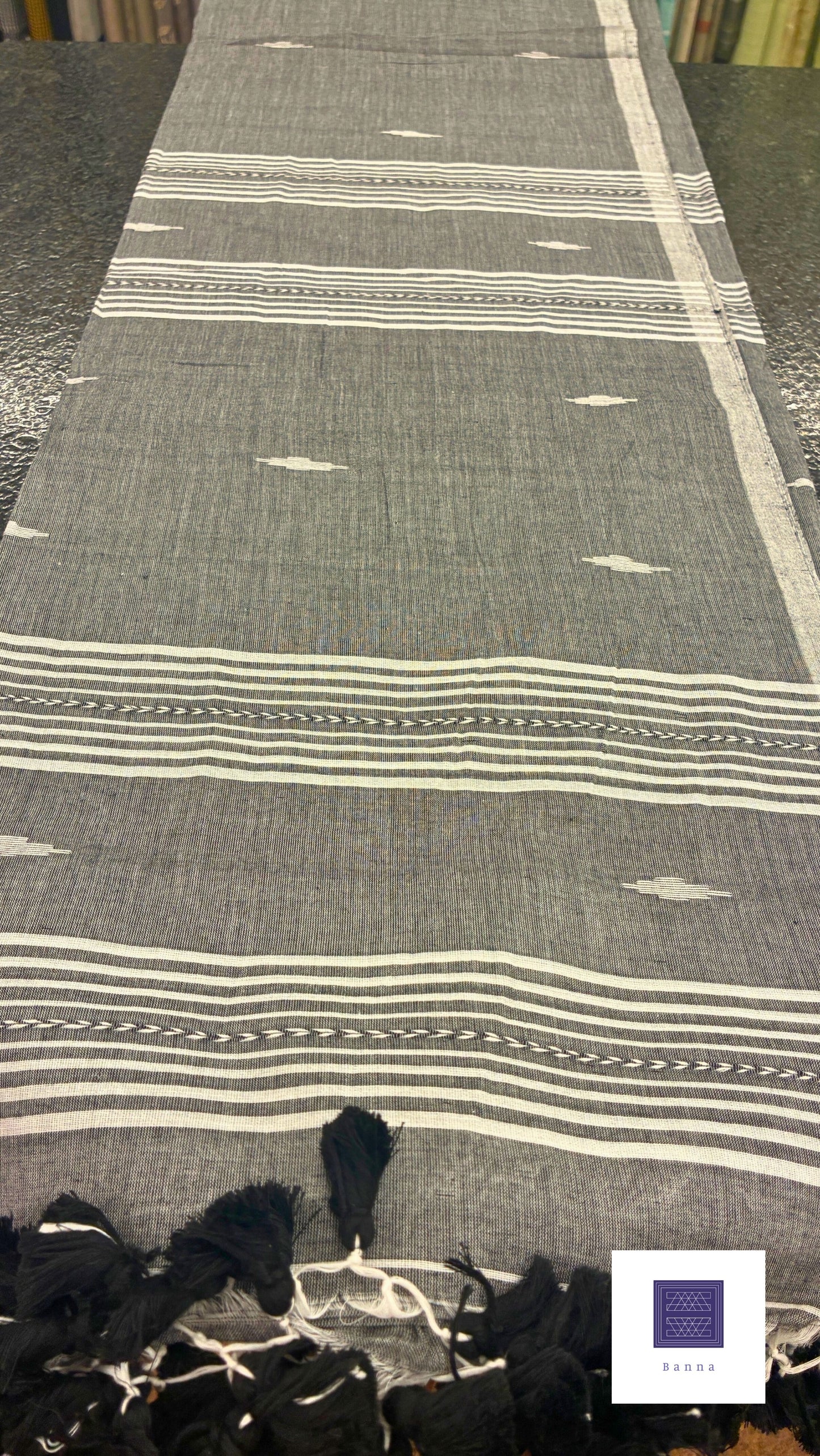 Pure Mul Cotton Saree with Jamdhani handwork - Grey