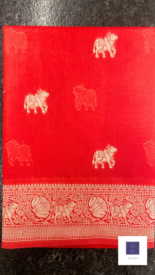 Cotton Saree with thread weaving - Bright Red