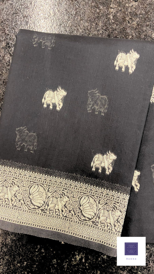 Cotton Saree with thread weaving - Black