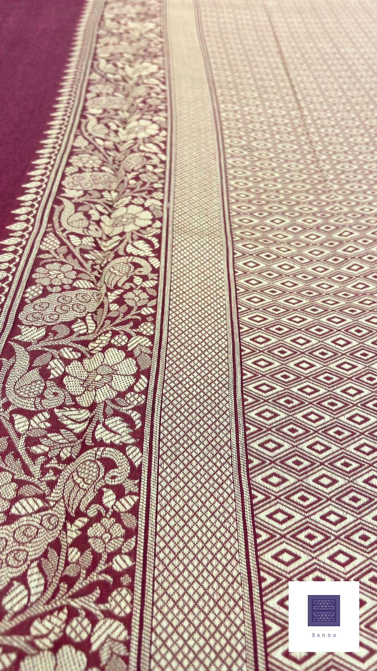 Cotton Saree with thread weaving - Magenta