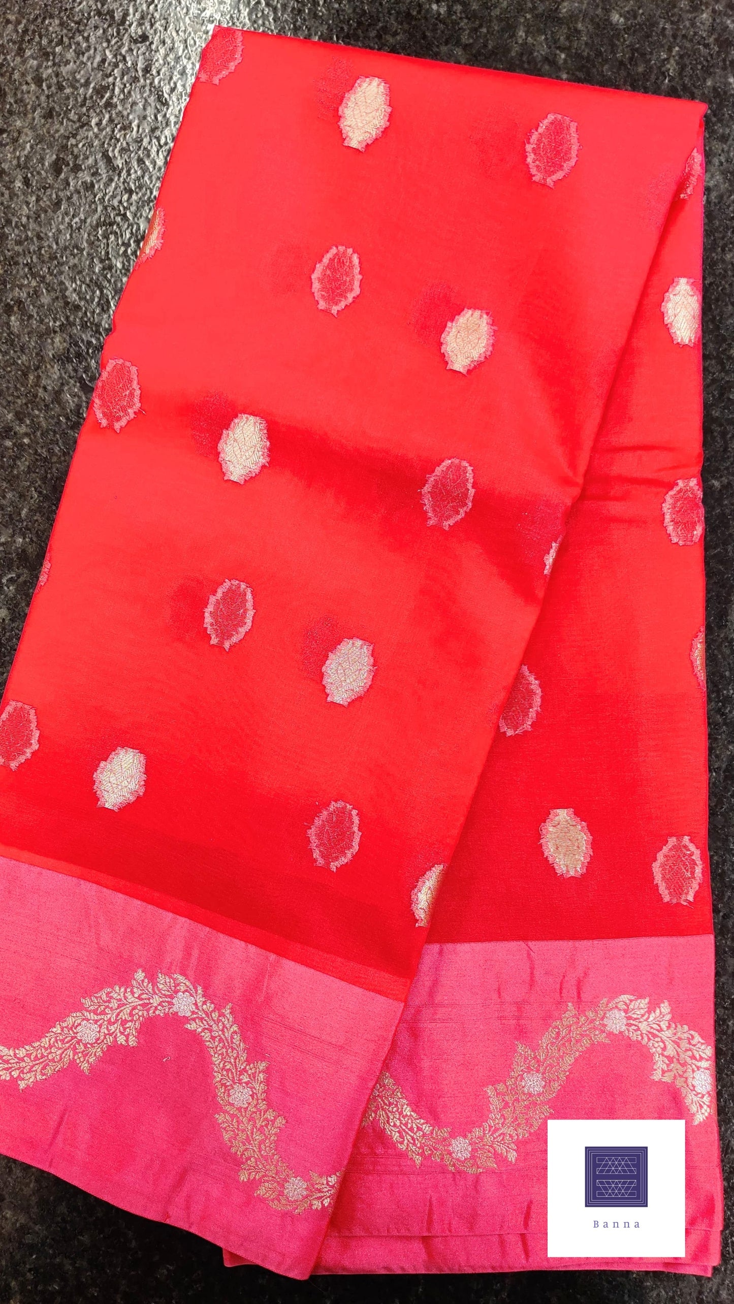 Traditional and Modernity of Banarasi Weaving in Organza saree - Rani Pink