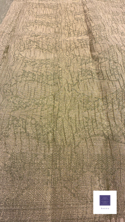 Banarasi Crush Tissue Saree in floral pattern - Pastel Green and Gold