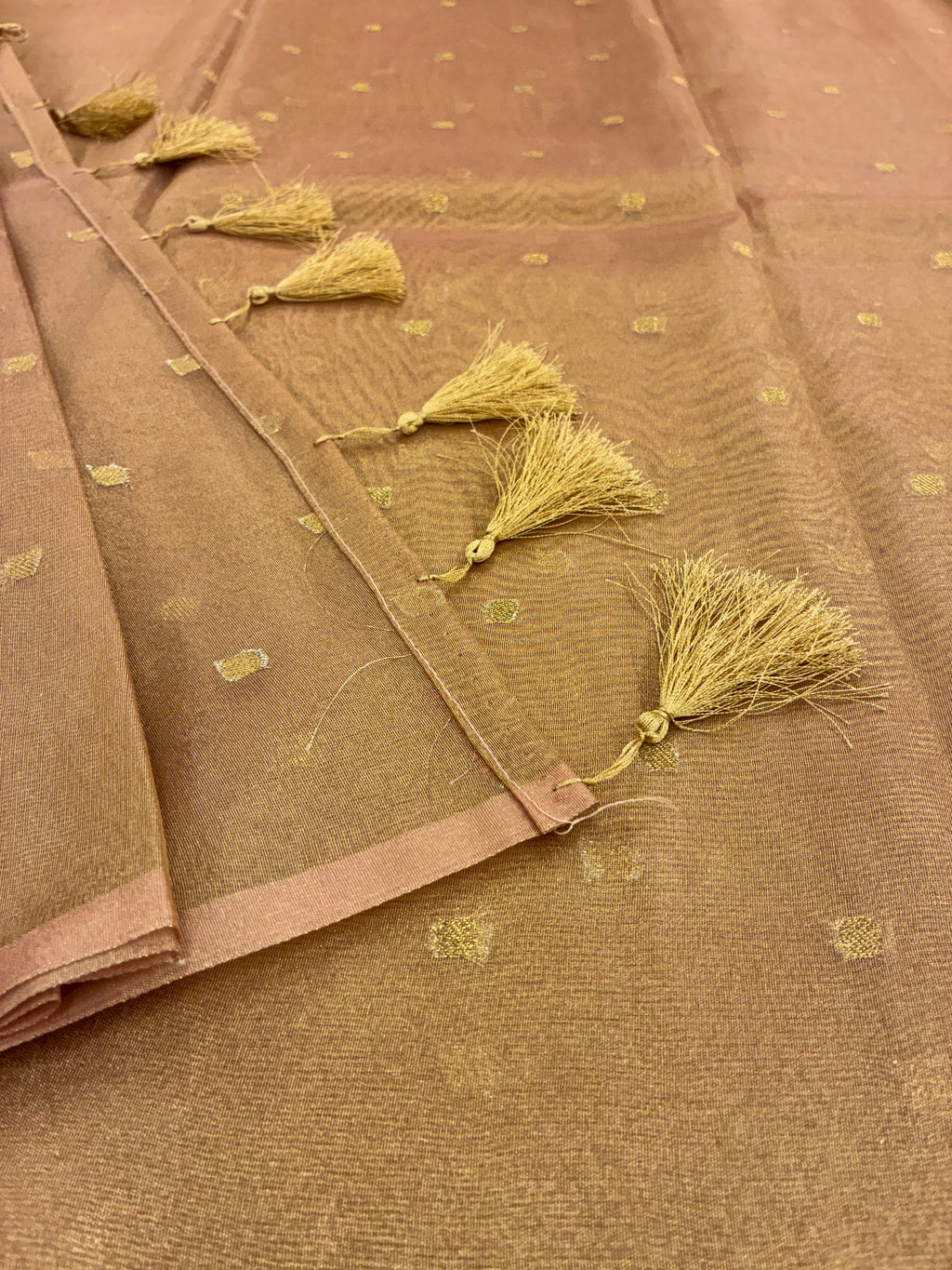Banna Signature Simple Tissue Saree - Peach