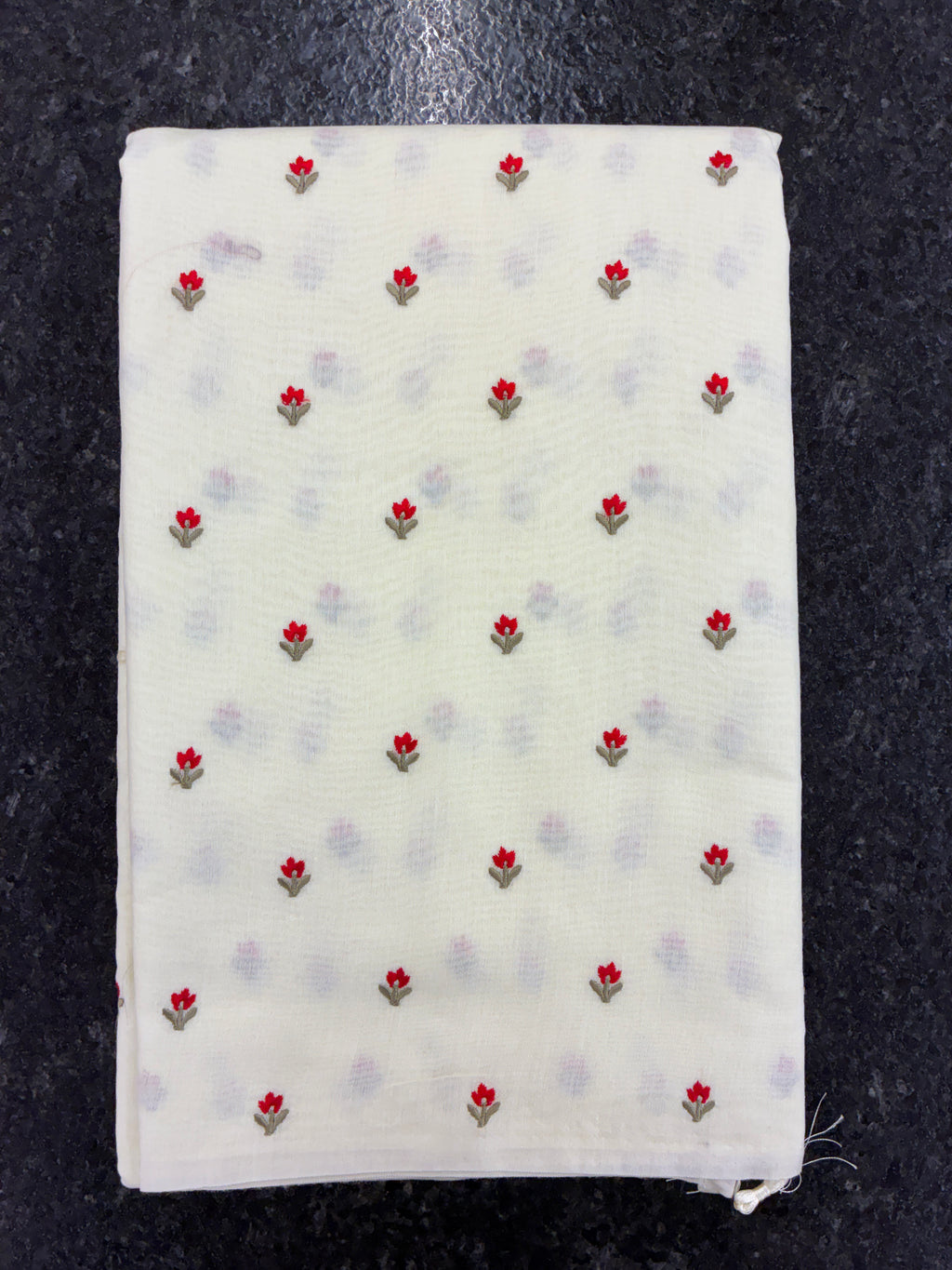 Banna's signature pure cotton saree - Cream and Red flowers