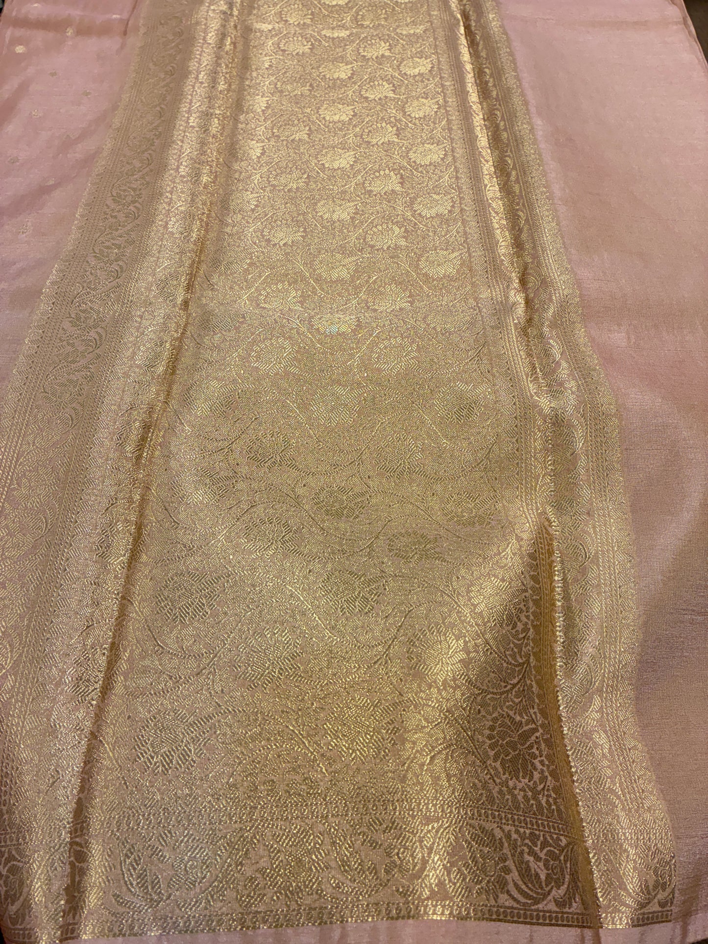 Tissue Silk woven traditional Banarasi saree - Baby Pink